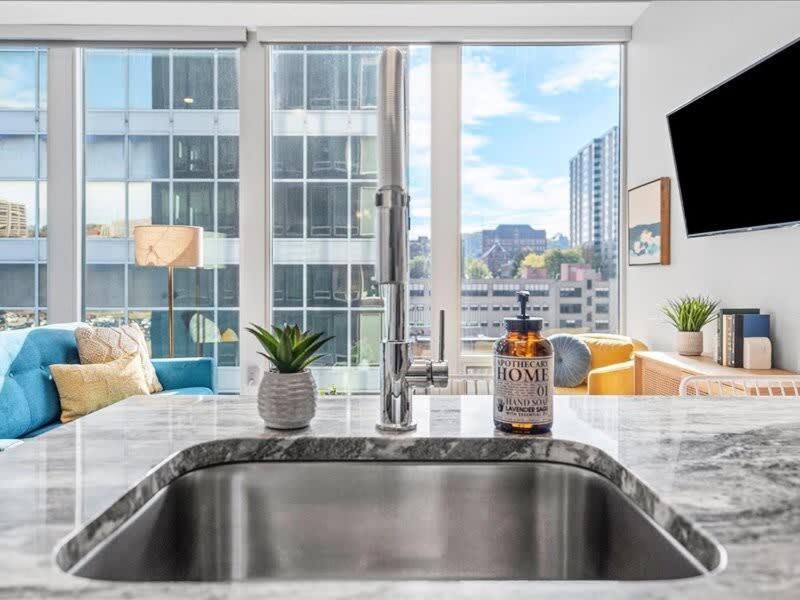 Cozysuites Modern 1Br, Ppg Paints Arena, Pitts Питтсбург Экстерьер фото